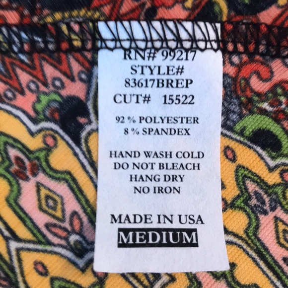 Multi-colored sleeveless top. Size M. - Picture 4 of 4